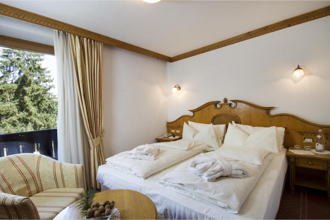 Hotel Lorenzetti Madonna Exterior foto